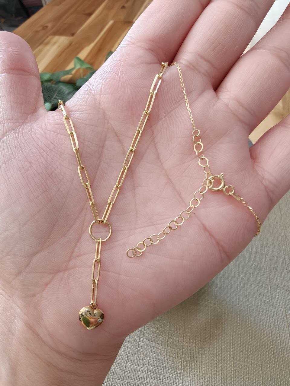 JEWELRY: 18k Saudi Paperclip with Dangling Heart Necklace